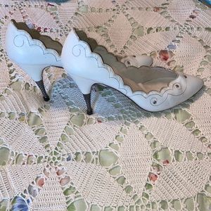 Vintage Beverly Feldman heels sz 8m